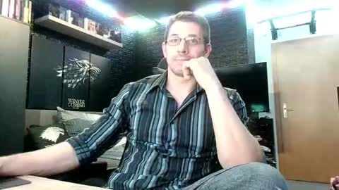 Snapshot of dreamwallker chatting on 8, 9, 2025 Ioannes Paulus the 2nd online show from 8, 9, 2025