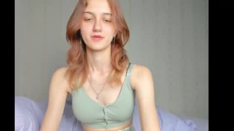 Snapshot of dreamy_pollyyy chatting on 1, 10, 2025 dreamy_pollyyy online show from 1, 10, 2025