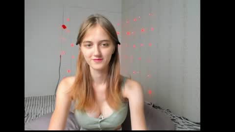 Snapshot of dreamy_pollyyy chatting on 2, 7, 2026 dreamy_pollyyy online show from 2, 7, 2026