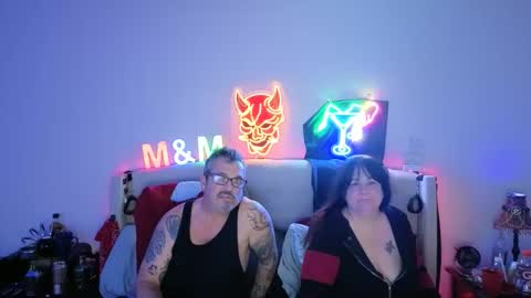 DreamyCouple01 online show from 17, 5, 2026