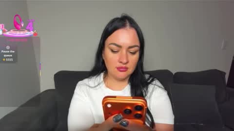 dreamyhousewife1 online show from 14, 11, 2025