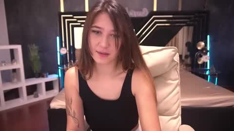 Lina online show from 6, 12, 2024