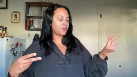 Snapshot of dreamyriri chatting on 2, 12, 2025 RIRI OR DREAMY online show from 2, 12, 2025