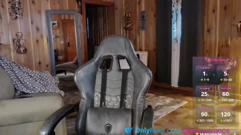 DreamyTrance online show from 8, 10, 2025