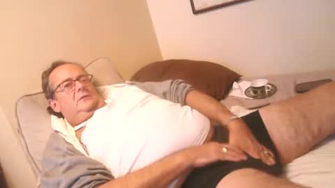 Snapshot of drfeelgood777 chatting on 5, 10, 2025 Dr. Feelgood online show from 5, 10, 2025