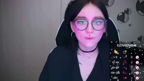 Tara  Sonny online show from 10, 1, 2025