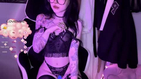 Tara  Sonny online show from 21, 10, 2025