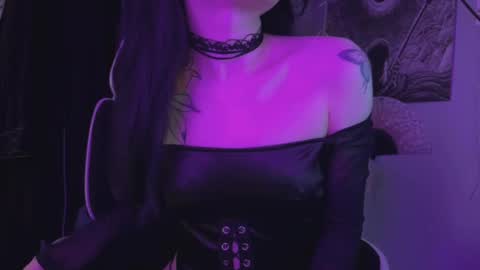 Snapshot of drillhouse_ chatting on 26, 4, 2026 Tara Sonny online show from 26, 4, 2026
