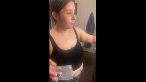 Drippy kitty  online show from 22, 12, 2025