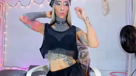 Snapshot of drippyorlove chatting on 23, 5, 2026 drippyorlove online show from 23, 5, 2026