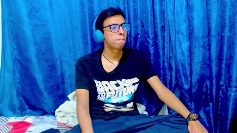 Snapshot of dtwink0310 chatting on 4, 2, 2026 David online show from 4, 2, 2026