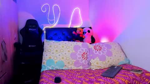Snapshot of dual_seduction25 chatting on 10, 7, 2026 Juan Marulanda online show from 10, 7, 2026