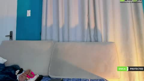 duamilktits online show from 13, 5, 2026
