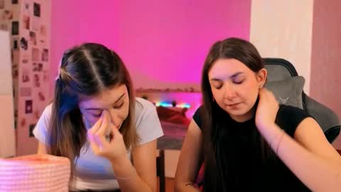 Adeletall and Aliya online show from 19, 12, 2025