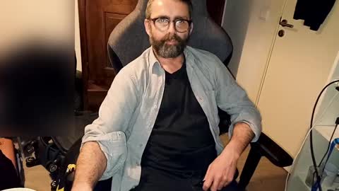 Snapshot of dubcenter chatting on 27, 3, 2026 dubcenter online show from 27, 3, 2026