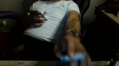 Snapshot of dubz07 chatting on 24, 10, 2025 dubz07 online show from 24, 10, 2025