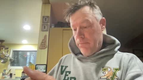 Snapshot of dudeinnh chatting on 16, 9, 2025 Steve online show from 16, 9, 2025