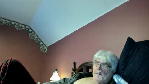 Snapshot of dug38 chatting on 11, 5, 2026 Doug online show from 11, 5, 2026