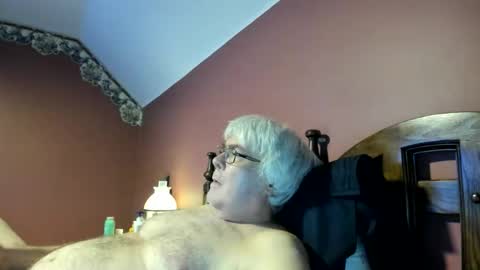 Snapshot of dug38 chatting on 20, 5, 2026 Doug online show from 20, 5, 2026