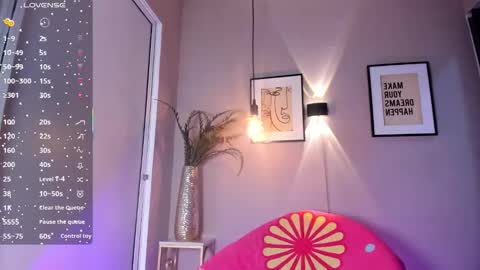 dulce__fiore07 online show from 26, 10, 2025