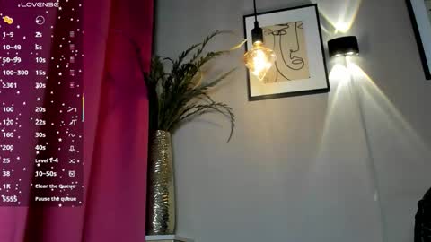 dulce__fiore07 online show from 16, 11, 2025