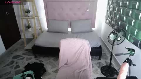 dulce__lovee online show from 7, 1, 2026