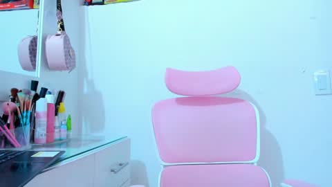 Dulce  online show from 13, 1, 2025