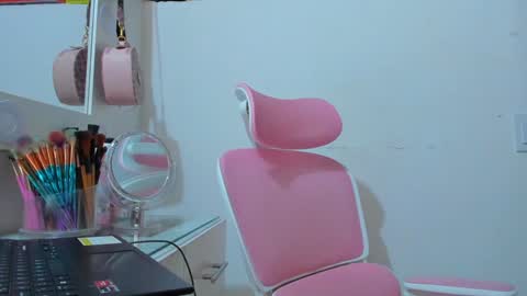 Dulce  online show from 15, 1, 2025