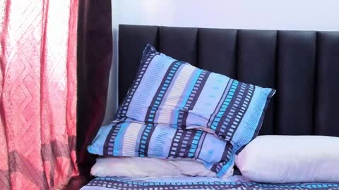 Dulce  online show from 21, 1, 2025