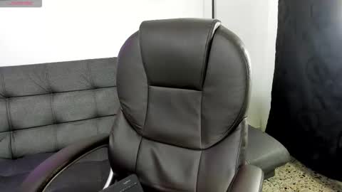 Snapshot of dulce_kitty13 chatting on 16, 11, 2025 Kitty online show from 16, 11, 2025