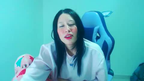 Snapshot of dulce_mauren chatting on 27, 11, 2025 dulce_mauren online show from 27, 11, 2025