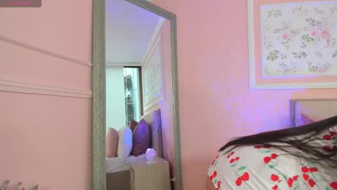 Snapshot of dulce_nathaly chatting on 2, 12, 2025 Dulce online show from 2, 12, 2025