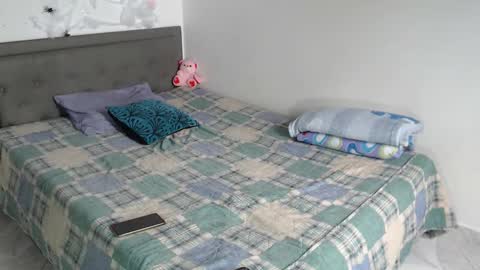 Snapshot of dulce_noir_ chatting on 1, 11, 2025 Dulce Noir online show from 1, 11, 2025