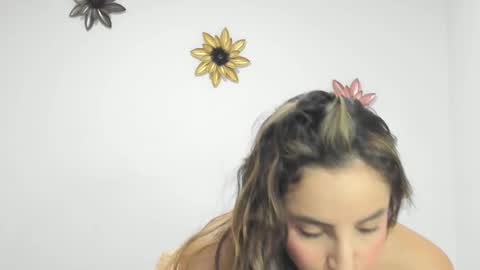 Snapshot of dulce_roberts_ chatting on 6, 12, 2024 Dulce online show from 6, 12, 2024