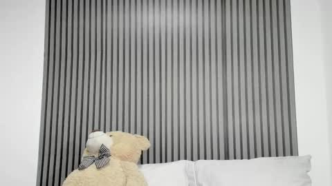 Snapshot of dulce_roberts_ chatting on 3, 10, 2025 Dulce  online show from 3, 10, 2025