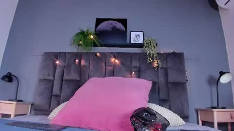DULCE AURORA online show from 11, 6, 2026
