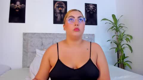 Snapshot of dulceedens_1 chatting on 23, 2, 2025 dulceedens_1 online show from 23, 2, 2025