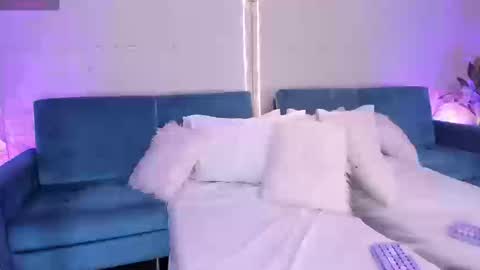 Dulce  online show from 14, 3, 2026