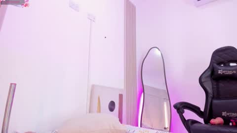 Snapshot of dulcelola_ chatting on 21, 3, 2026 dulcelola_ online show from 21, 3, 2026