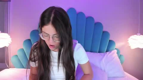 dulcevela online show from 11, 3, 2025