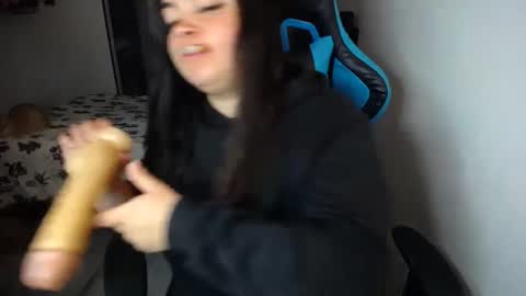 Snapshot of dumont_model chatting on 10, 10, 2025 Nicole online show from 10, 10, 2025