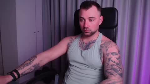 Snapshot of duncanstones chatting on 11, 4, 2026 DuncanStone online show from 11, 4, 2026