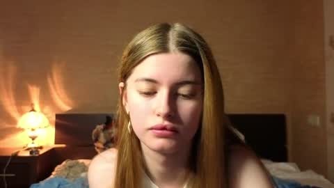Snapshot of duoemi chatting on 9, 7, 2026 Jake And Emilia online show from 9, 7, 2026