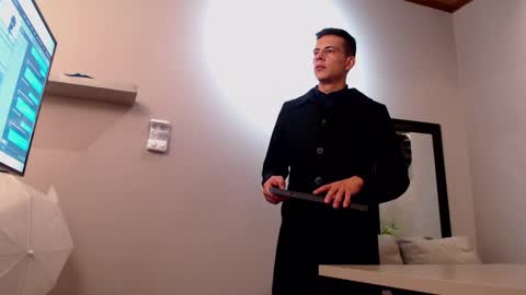 Dustin Sonne online show from 3, 1, 2025
