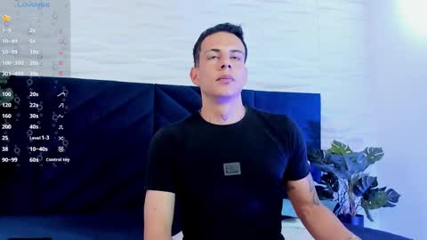 Snapshot of dustin_sonne chatting on 12, 10, 2025 Dustin Sonne online show from 12, 10, 2025
