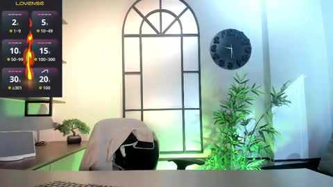 Snapshot of dustin_sonne chatting on 13, 10, 2025 Dustin Sonne online show from 13, 10, 2025