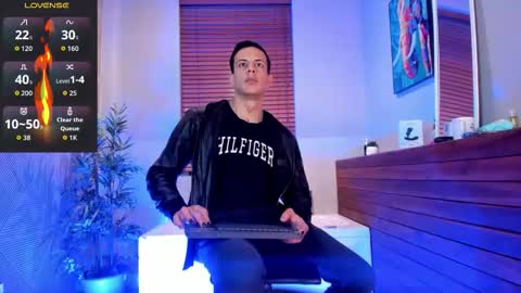 Snapshot of dustin_sonne chatting on 20, 10, 2025 Dustin Sonne online show from 20, 10, 2025