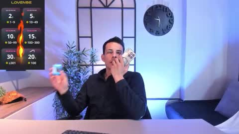 Snapshot of dustin_sonne chatting on 22, 10, 2025 Dustin Sonne online show from 22, 10, 2025