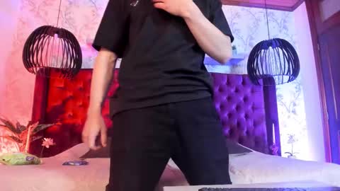 Dustin Sonne online show from 1, 2, 2026