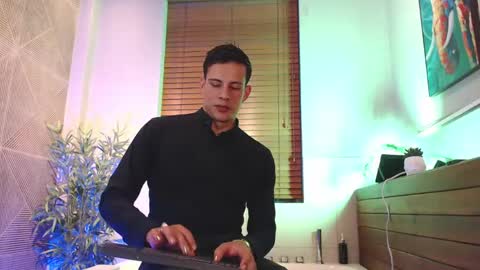 Dustin Sonne online show from 28, 4, 2026